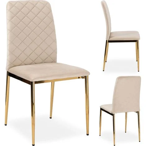 Poltrona MAVERIK in velluto color oro e beige.