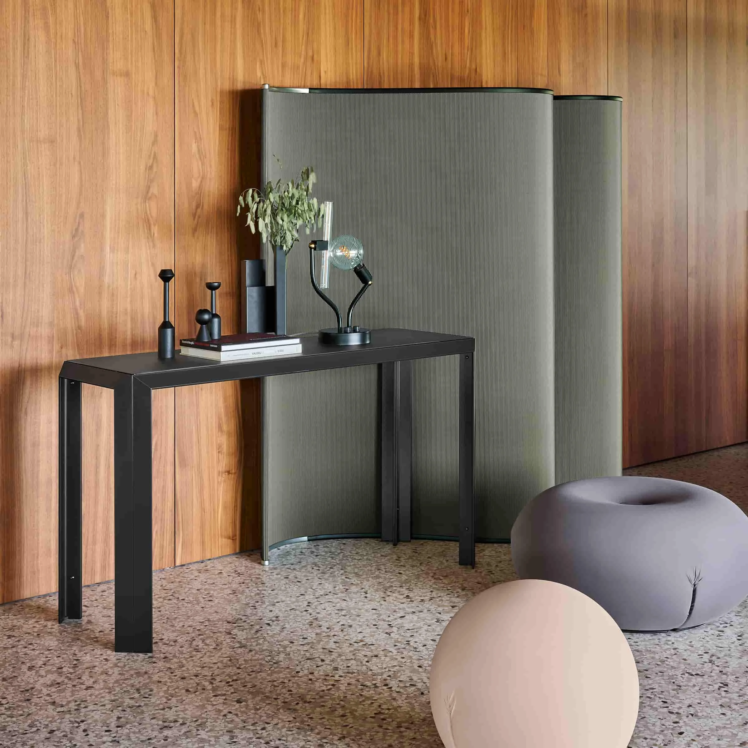 Consolle T-TABLE di Angelo Mangiarotti per Baleri Italia