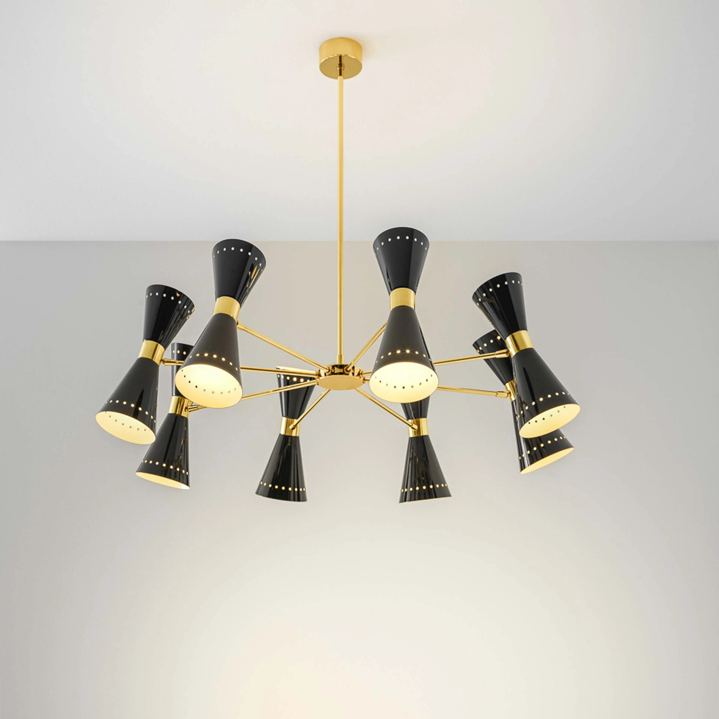 Lampadario in Ottone MEGAFONO di Stilnovo