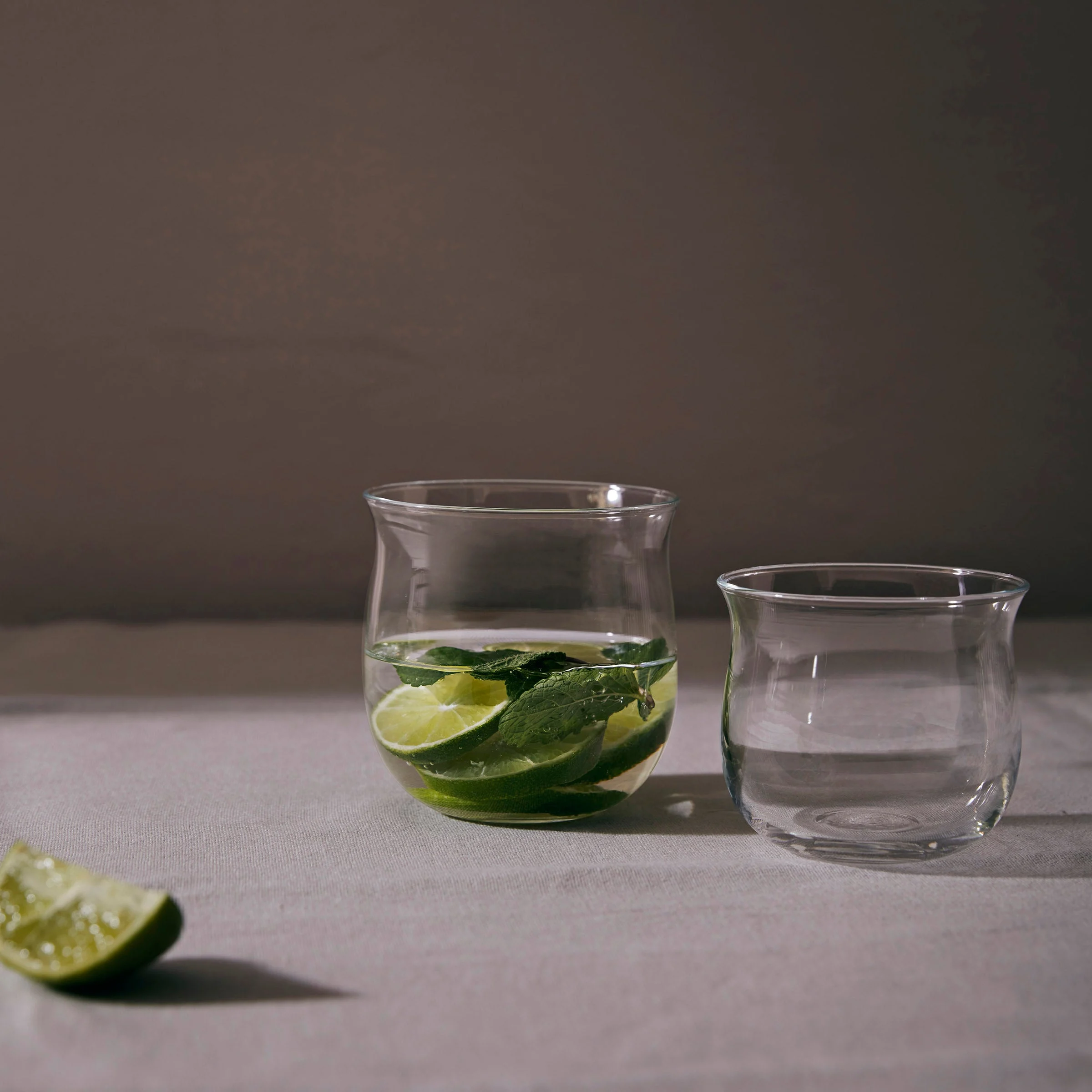 Set da dodici Bicchieri da acqua in Vetro Soffiato POLLY di Aldo Cibic per Paola C