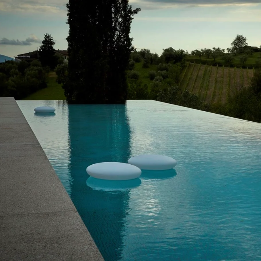 Lampada da Piscina Galleggiante GLOUGLOU POL di Martinelli Luce