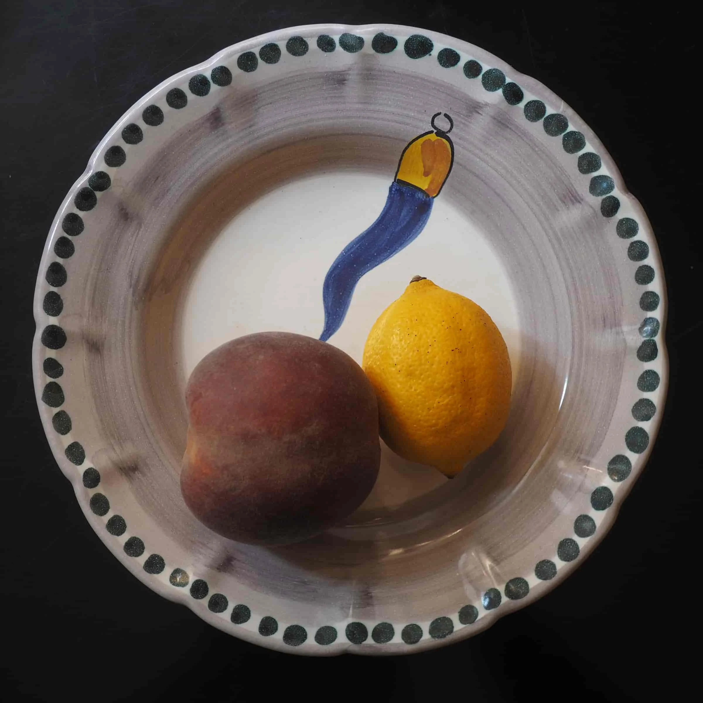 Piatto di frutta in ceramica VIETRI - FORTUNA di Germana Scapellato per Wtfb