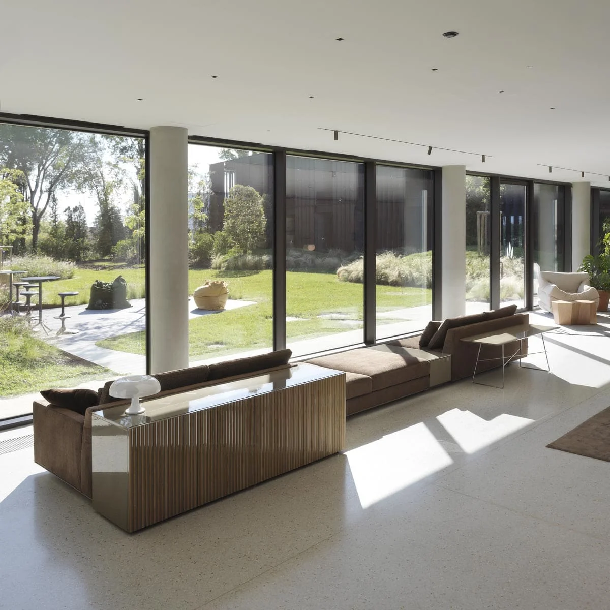 Credenza in Legno di Rovere Laccato Lucido LEON DECOR H 66 di Sth per Horm