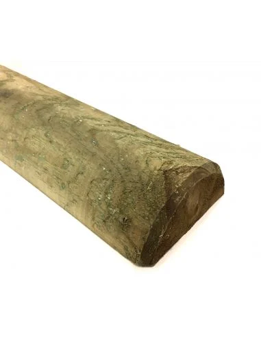 Mezzi pali impregnati