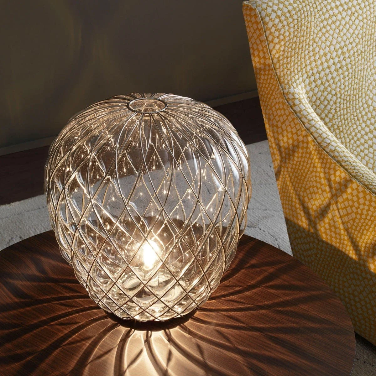 Lampada da Tavolo PINECONE Large Cromo di Paola Navone per FontanaArte