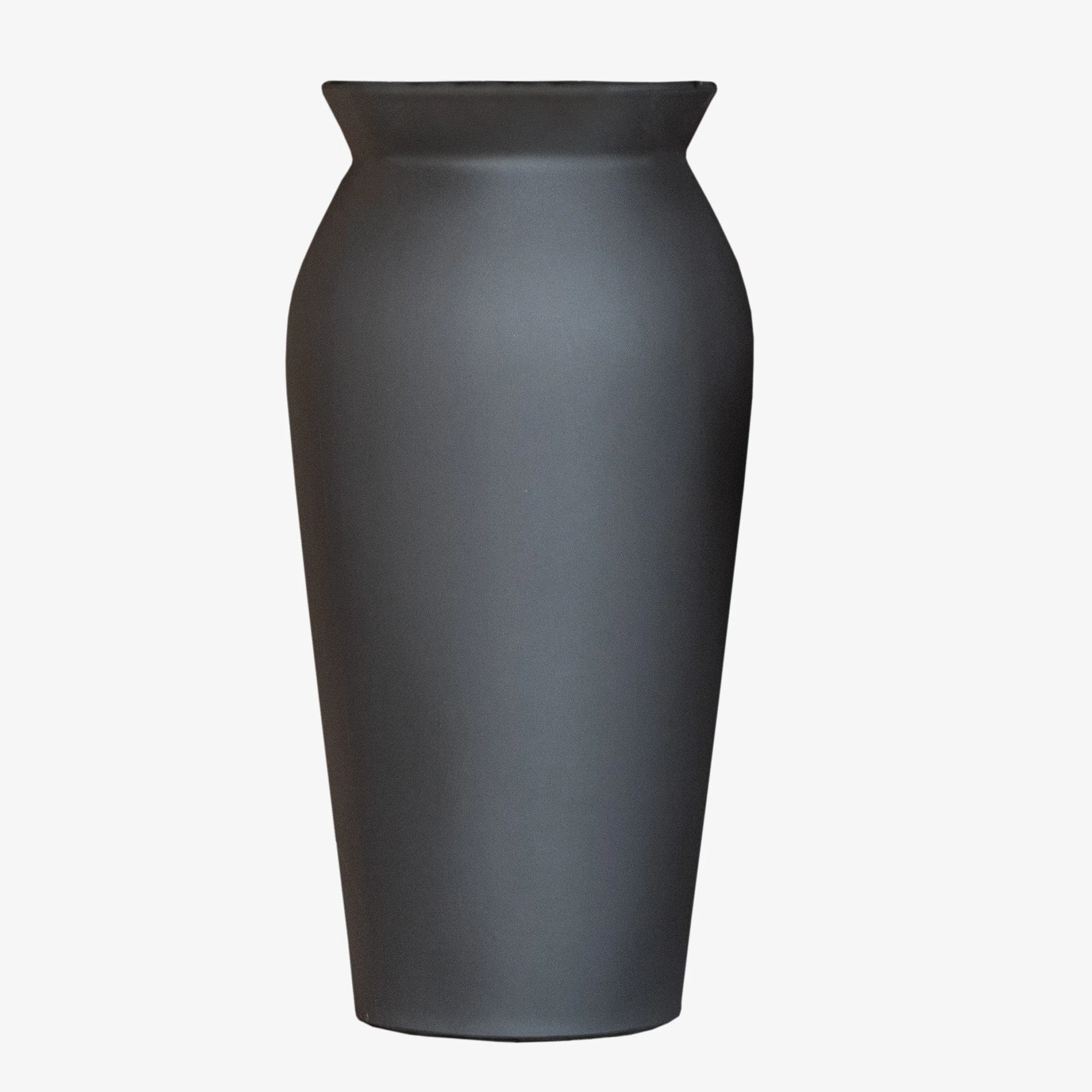 Vaso JUNE di Christophe Pillet per Serralunga