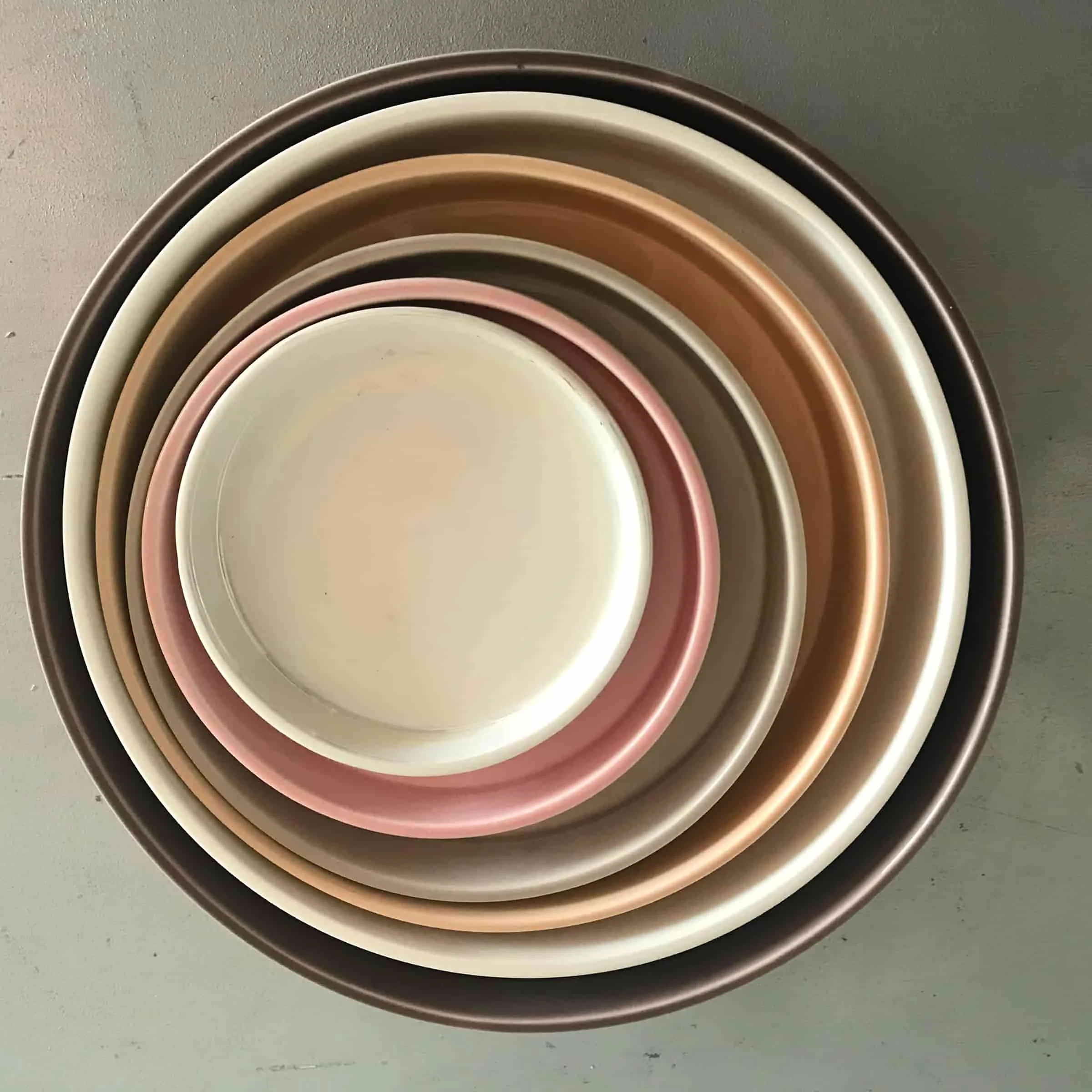 Vassoi Concentrici in Ceramica LA CERCHIA - CIRCONVALLAZIONE Set di Sei di Germana Scapellato per Wtfb
