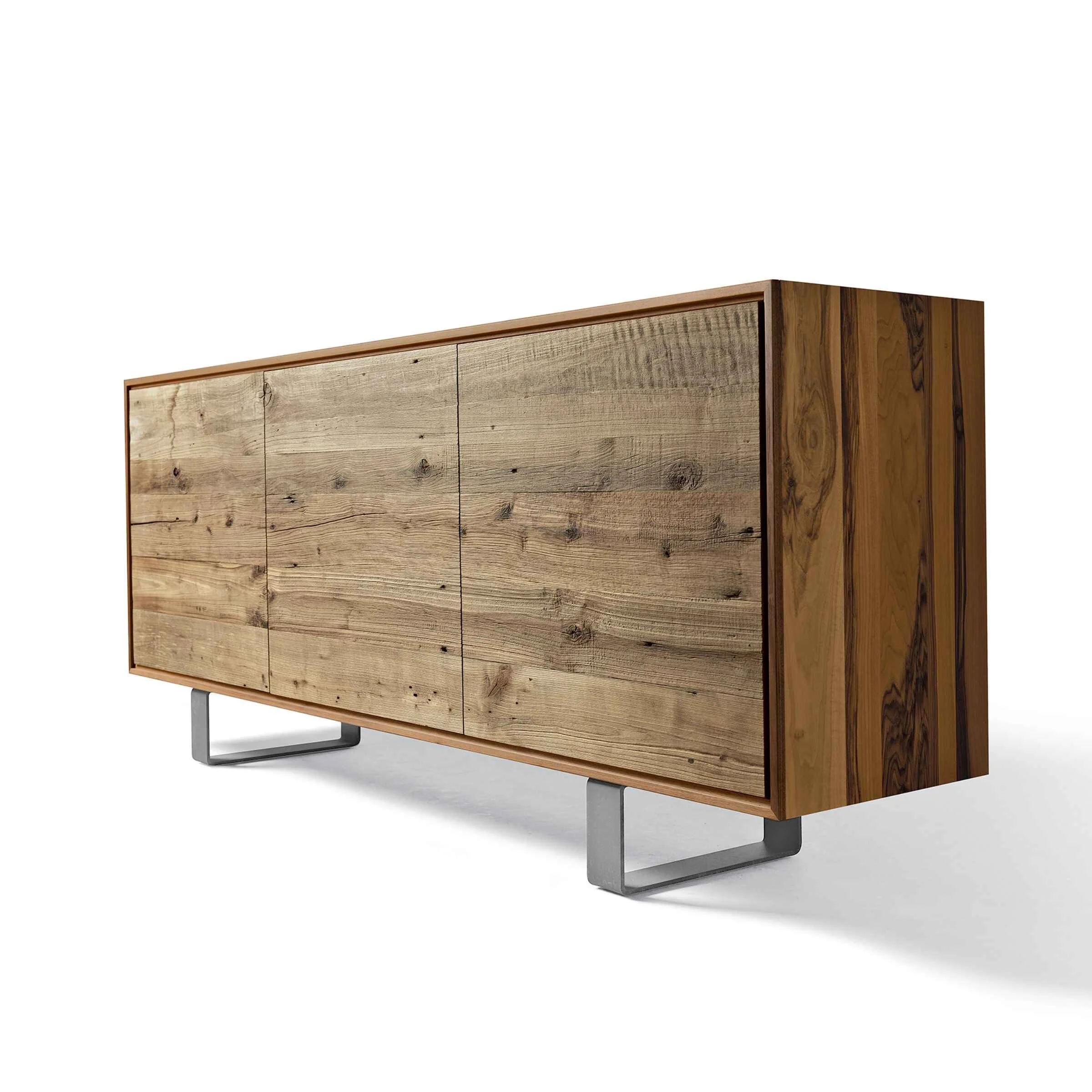 Credenza in Legno di Noce MATERIA Ante in Ontano di Dale Italia