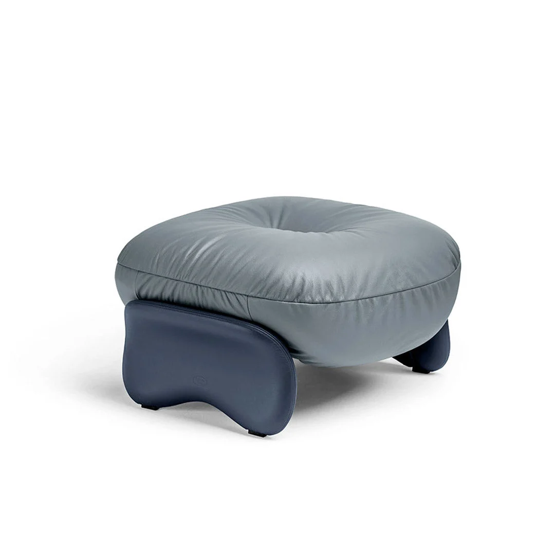 Pouf in Pelle SQUASH di Faye Toogood per Poltrona Frau
