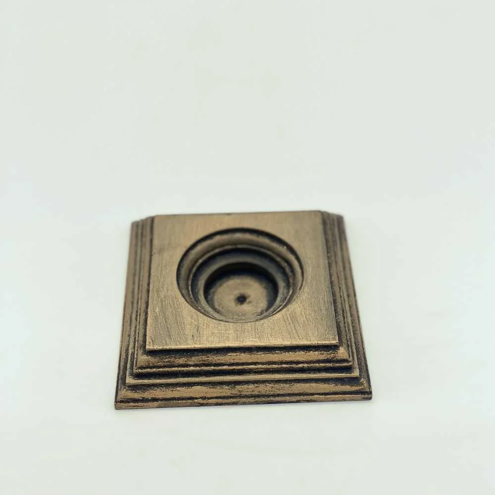 Supporto Uovo di Struzzo in Legno 22x22 cm
